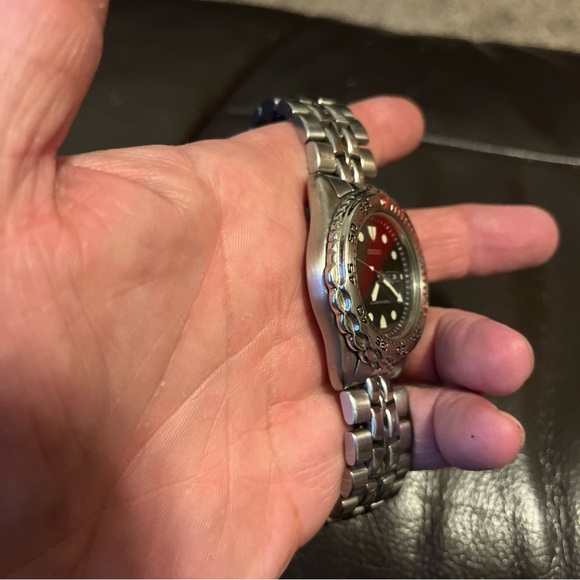 Seiko Quartz Diver - Picture 3 of 8